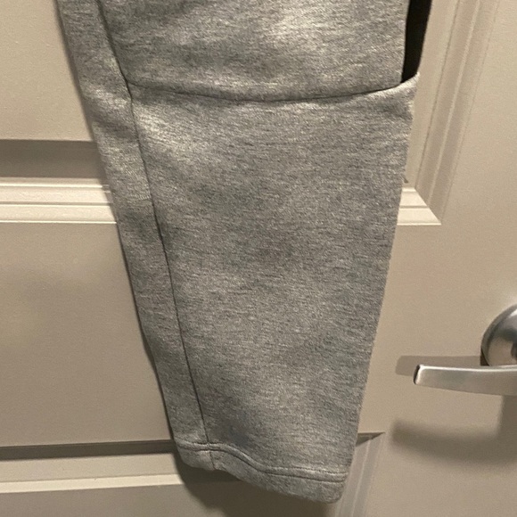 Puma Mens Small Light Gray and Black Sweatpants - Picture 4 of 7